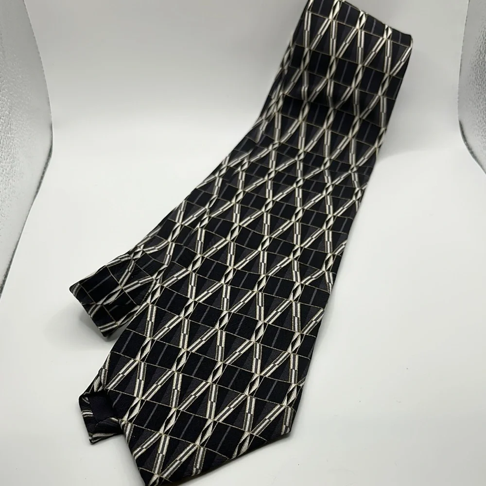 Don looper Beverly Hills tie